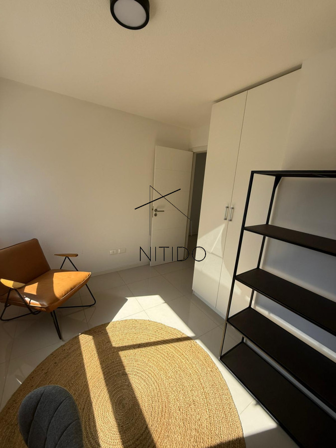 Apartamento ID.85 - Amplio apartamento de 3 dormitorios y 2 baños, ideal para vivir todo el año o para renta.