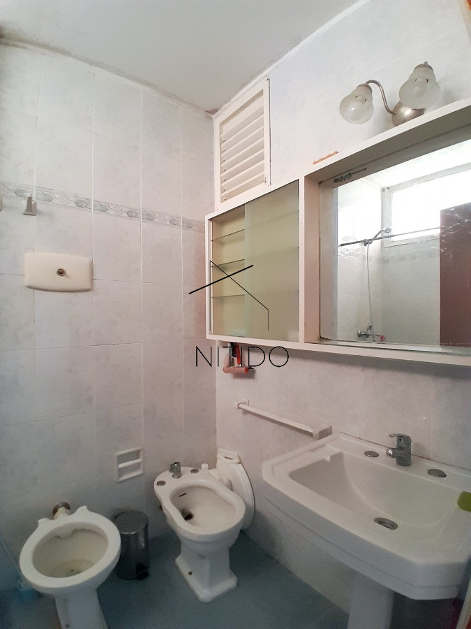 Apartamento ID.513 - Apartamento en venta de 1 dormitorio y medio. Playa mansa. Punta del Este.