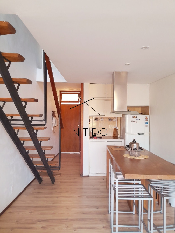 Apartamento ID.513 - Apartamento en venta de 1 dormitorio y medio. Playa mansa. Punta del Este.