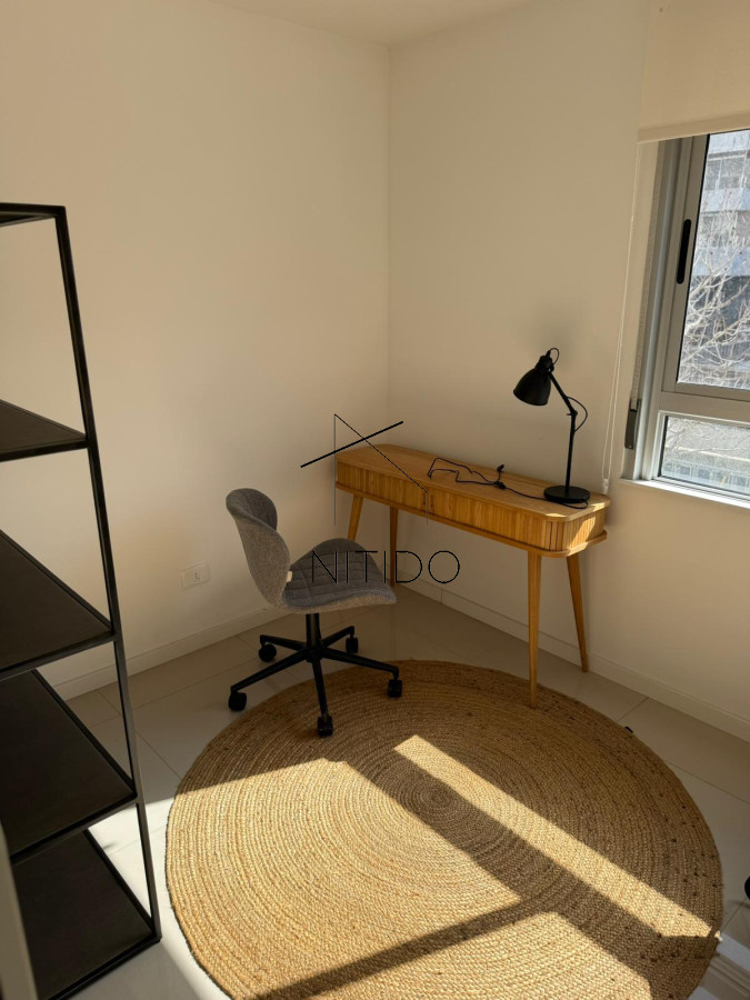 Apartamento ID.85 - Amplio apartamento de 3 dormitorios y 2 baños, ideal para vivir todo el año o para renta.