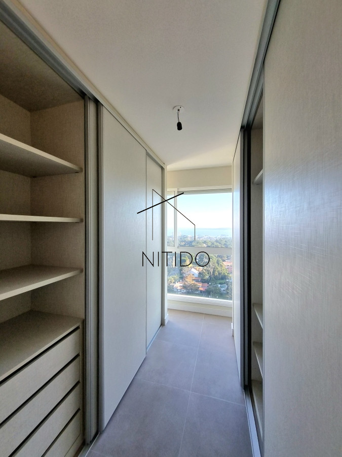 Apartamento ID.270 - Amplio apartamento a estrenar, 150m2, edificio con buenos servicios, para disfrutar todo el año. 