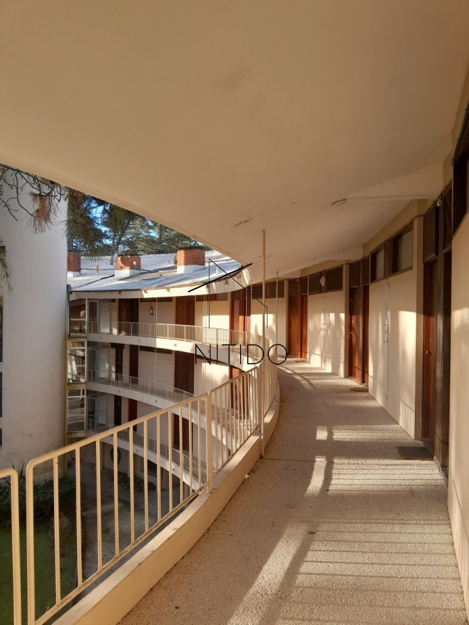 Apartamento ID.513 - Apartamento en venta de 1 dormitorio y medio. Playa mansa. Punta del Este.