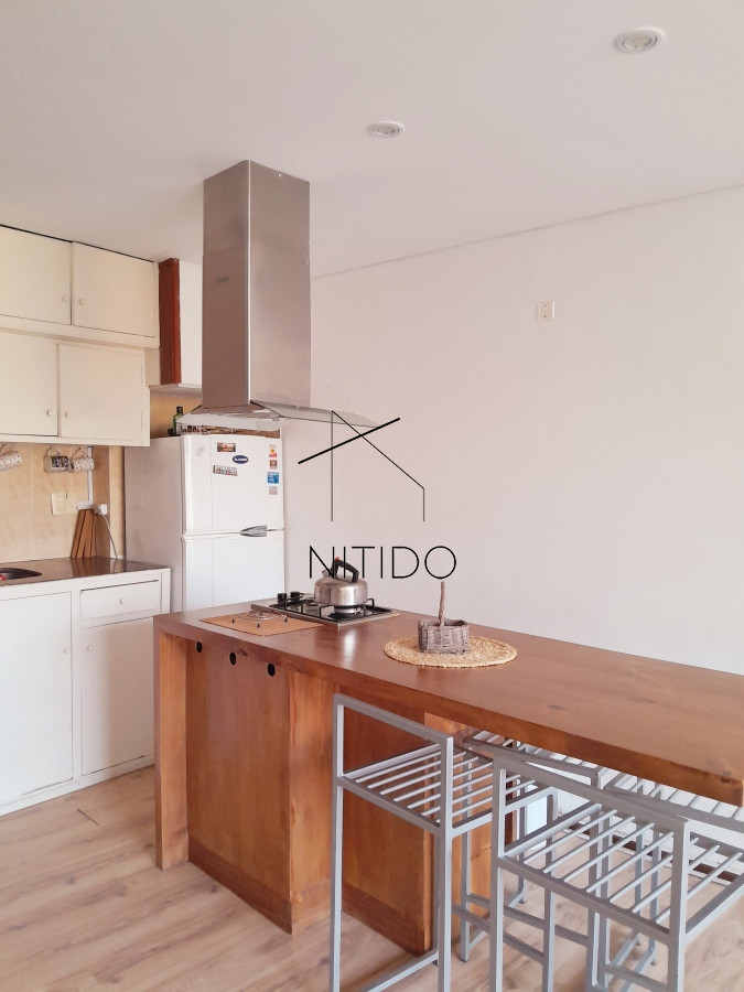 Apartamento ID.513 - Apartamento en venta de 1 dormitorio y medio. Playa mansa. Punta del Este.