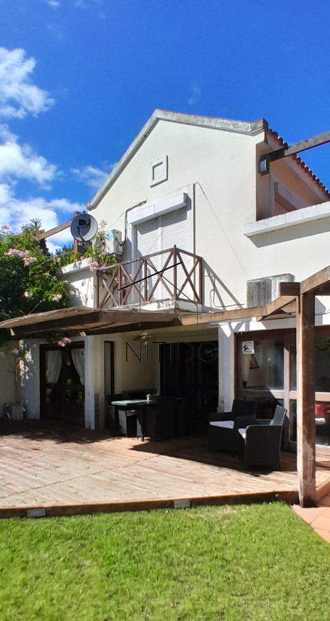 Casa ID.87 - Hermosa casa a la venta, apta para PH, ideal para inversor, para dividir y hacer varias casas.