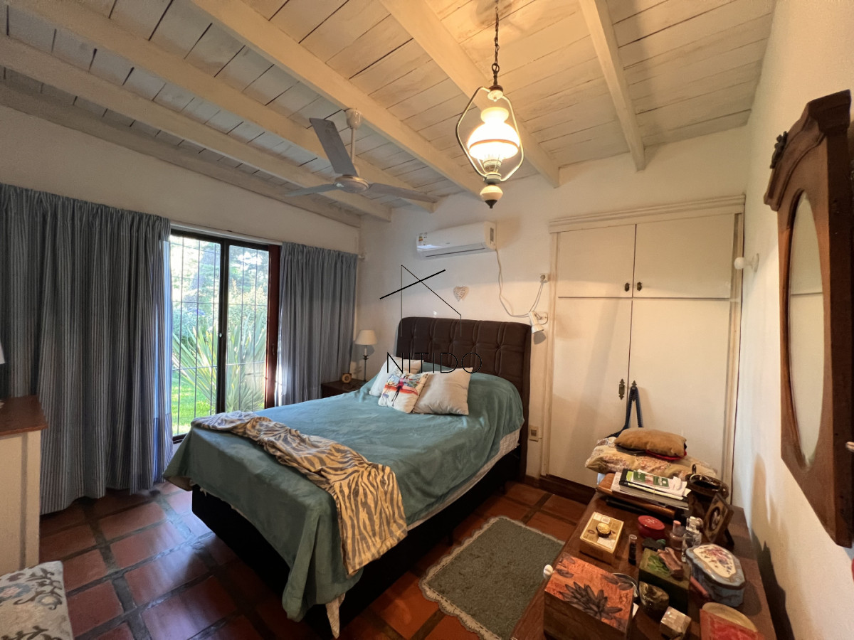 Casa ID.518 - Acogedora casa en alquiler.  En Punta del Este, playa mansa.