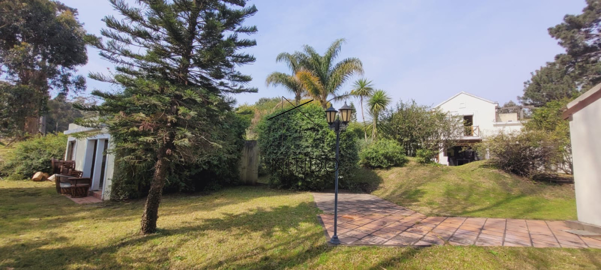 Casa ID.87 - Hermosa casa a la venta, apta para PH, ideal para inversor, para dividir y hacer varias casas.
