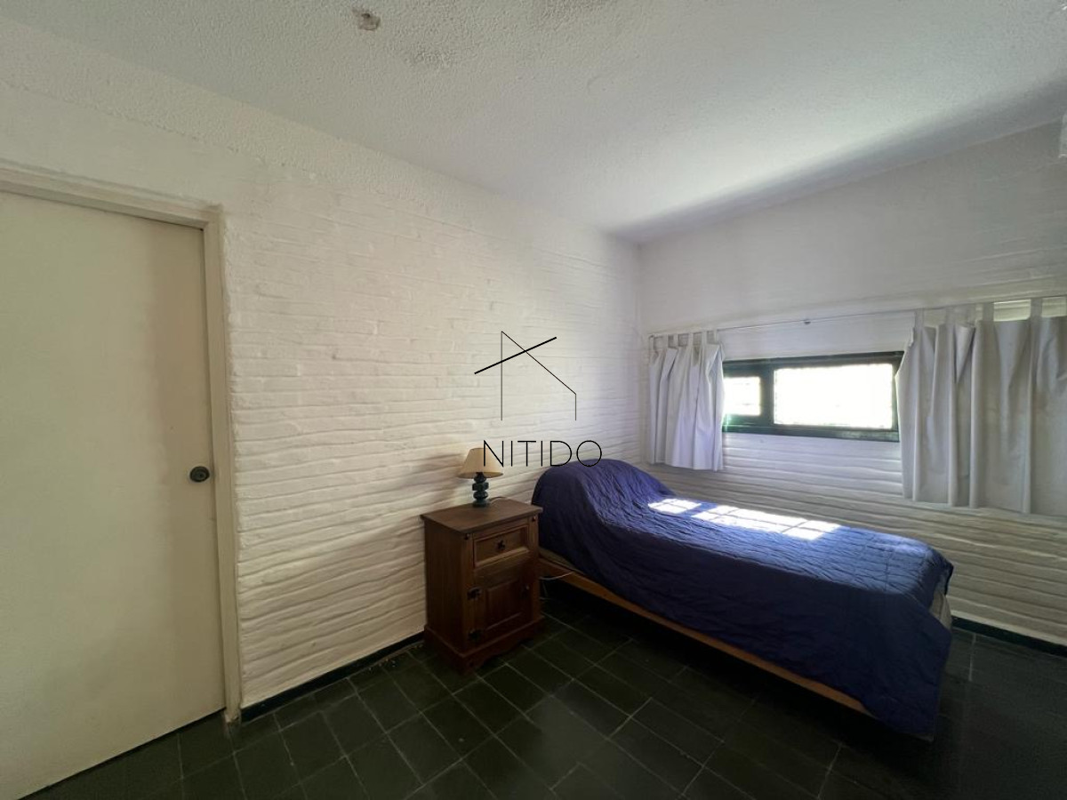 Casa ID.84 - Se vende casa, en excelente ubicación.