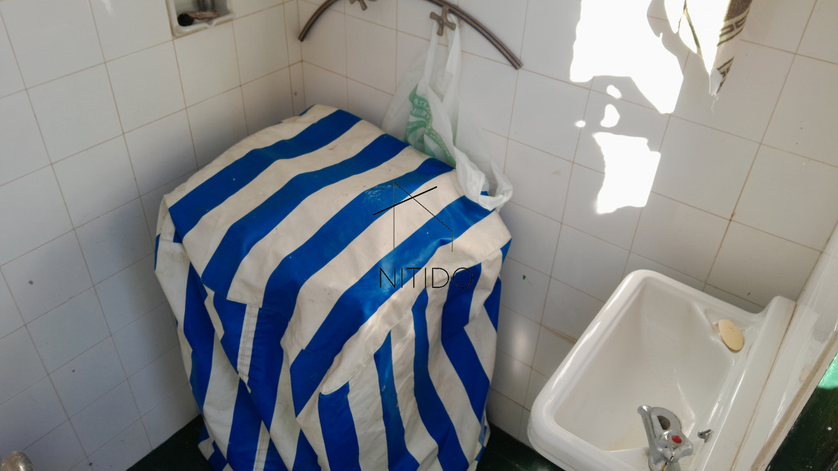 Casa ID.84 - Se vende casa, en excelente ubicación.