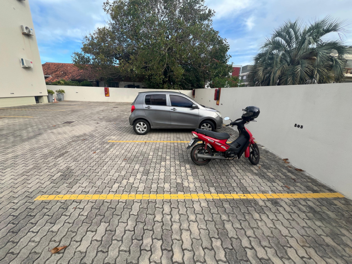 Apartamento ID.201 - Exclusivo apartamento de 2 dormitorios con parrillero propio. Punta del Este. 