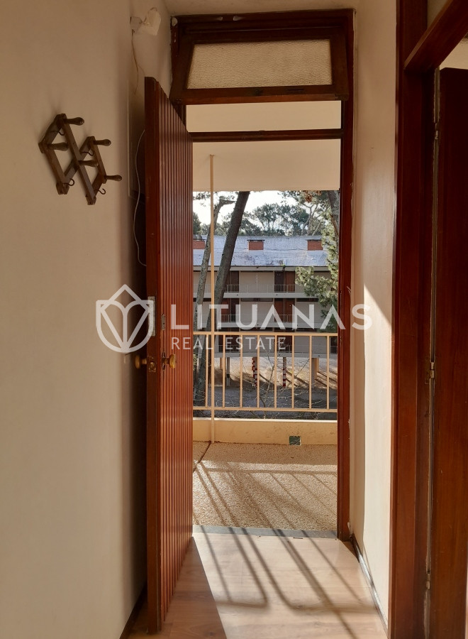 Apartamento ID.111 - Apartamento en venta de 1 dormitorio y medio. Playa mansa. Punta del Este.