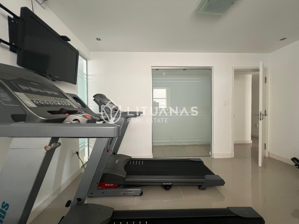 Apartamento ID.115 - Exclusivo apartamento de 2 dormitorios con parrillero propio. Punta del Este. 