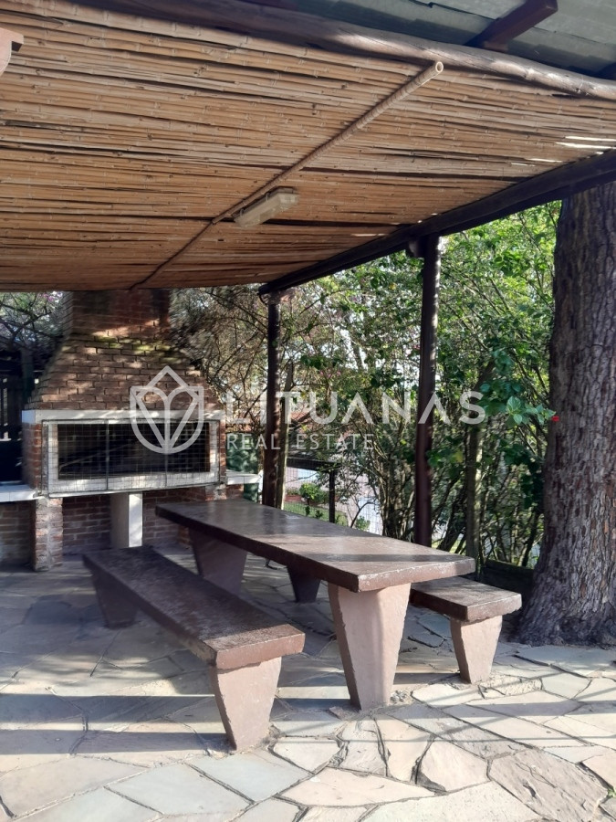 Apartamento ID.111 - Apartamento en venta de 1 dormitorio y medio. Playa mansa. Punta del Este.