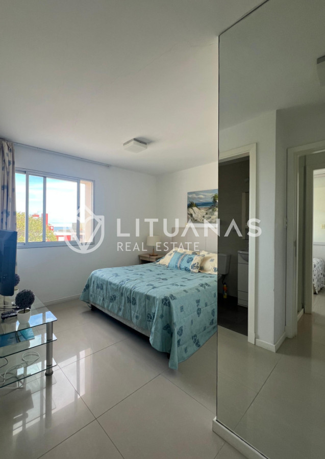 Apartamento ID.115 - Exclusivo apartamento de 2 dormitorios con parrillero propio. Punta del Este. 