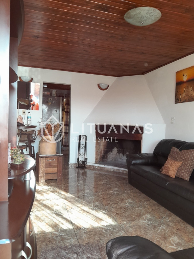 Casa ID.112 - Casa remodelada en venta, 2 dormitorios y 2 baños, con barbacoa. 