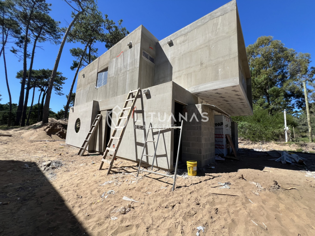 Casa ID.134 - Casa a estrenar en Pinares. Punta del Este 
