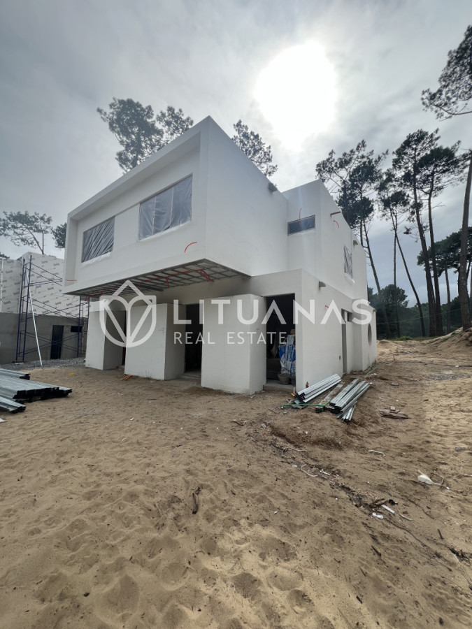 Casa ID.133 - Casa a estrenar en Pinares. Precio lanzamiento. Punta del Este 