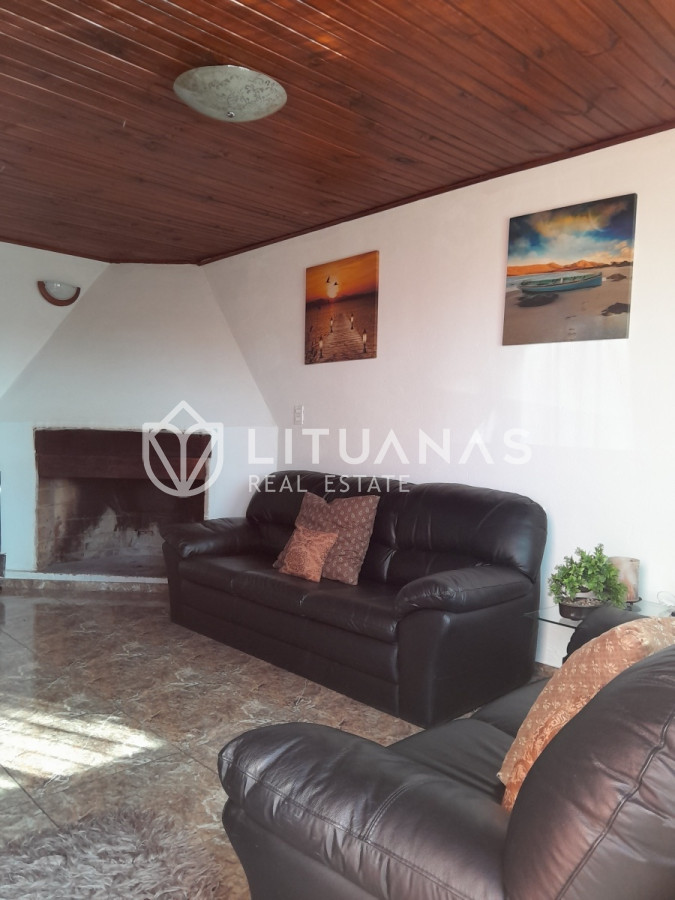 Casa ID.112 - Casa remodelada en venta, 2 dormitorios y 2 baños, con barbacoa. 