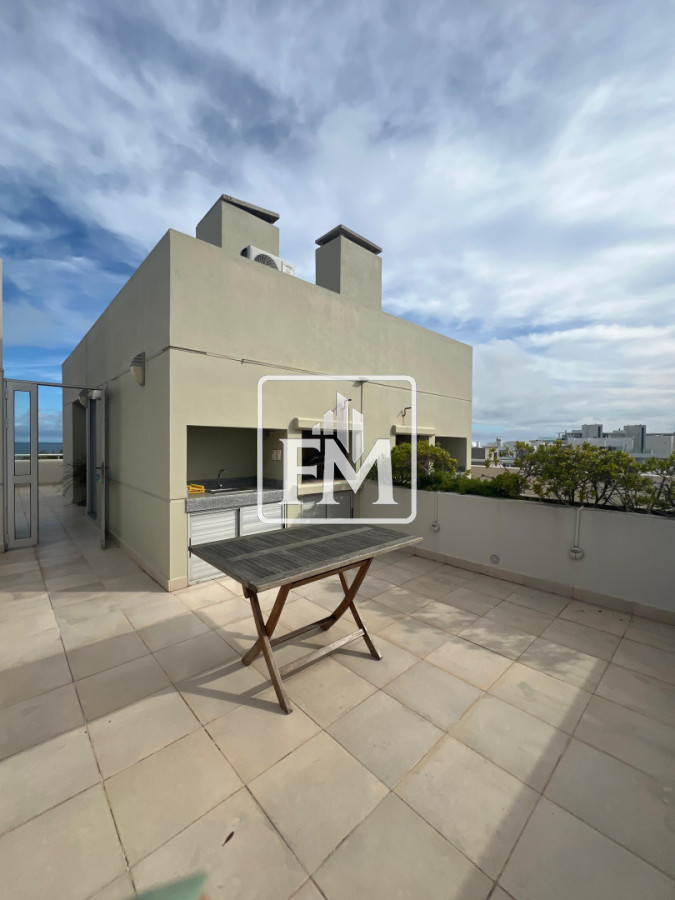 Apartamento ID.39 - Exclusivo apartamento de 2 dormitorios con parrillero propio. Punta del Este. 