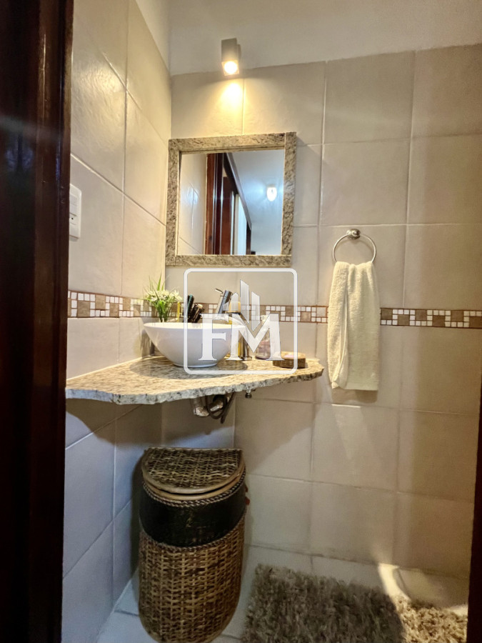 Apartamento ID.37 - Apartamento en venta, oportunidad en Península, Punta del Este. 