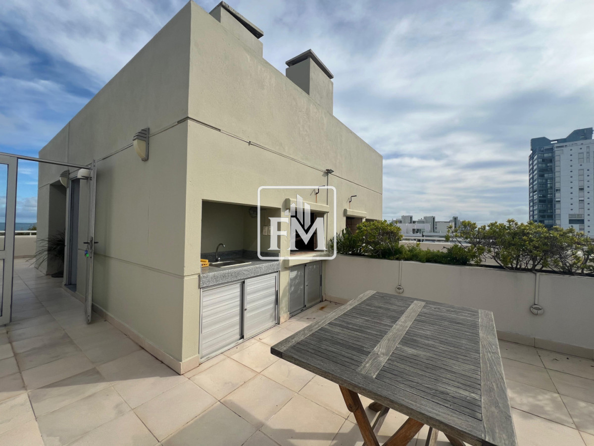 Apartamento ID.39 - Exclusivo apartamento de 2 dormitorios con parrillero propio. Punta del Este. 