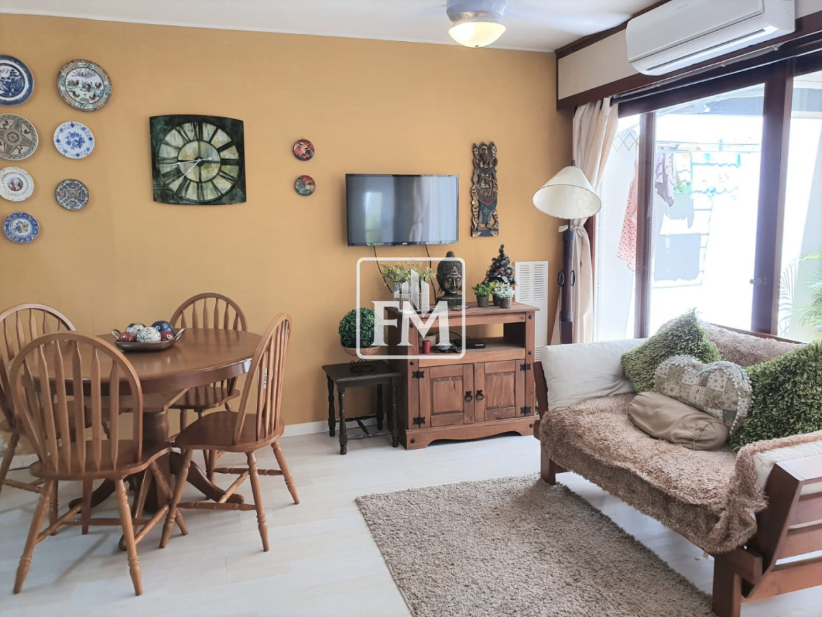 Apartamento ID.37 - Apartamento en venta, oportunidad en Península, Punta del Este. 