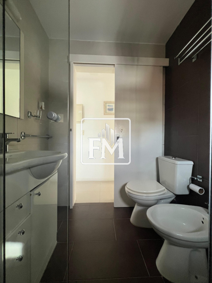 Apartamento ID.39 - Exclusivo apartamento de 2 dormitorios con parrillero propio. Punta del Este. 