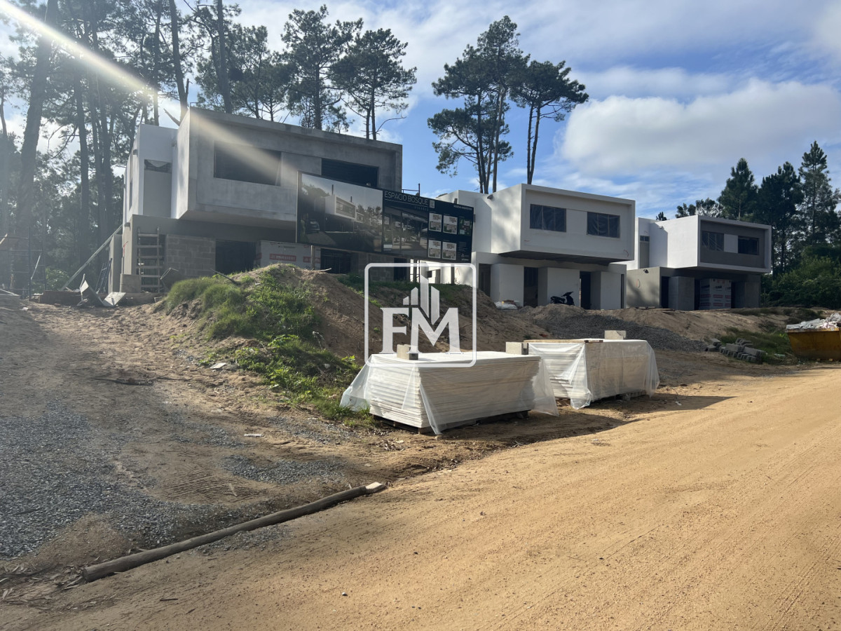 Casa ID.44 - Casa a estrenar en Pinares, proyecto en obra, precio lanzamiento. Punta del Este