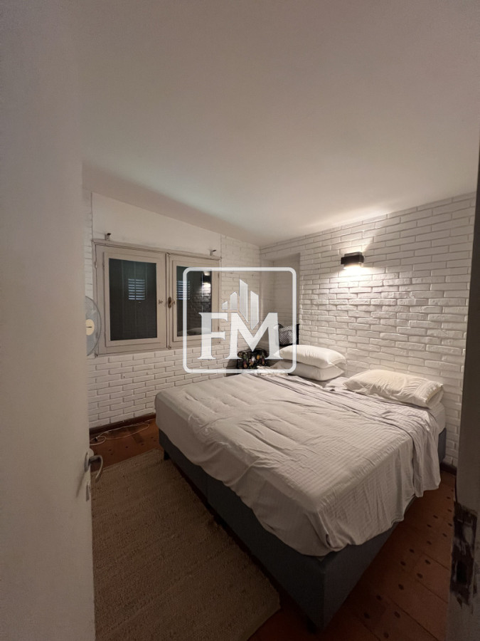 Casa ID.48 - Amplia casa en Cantegril, Punta del Este. 509m2 construidos y 2000 de terreno.