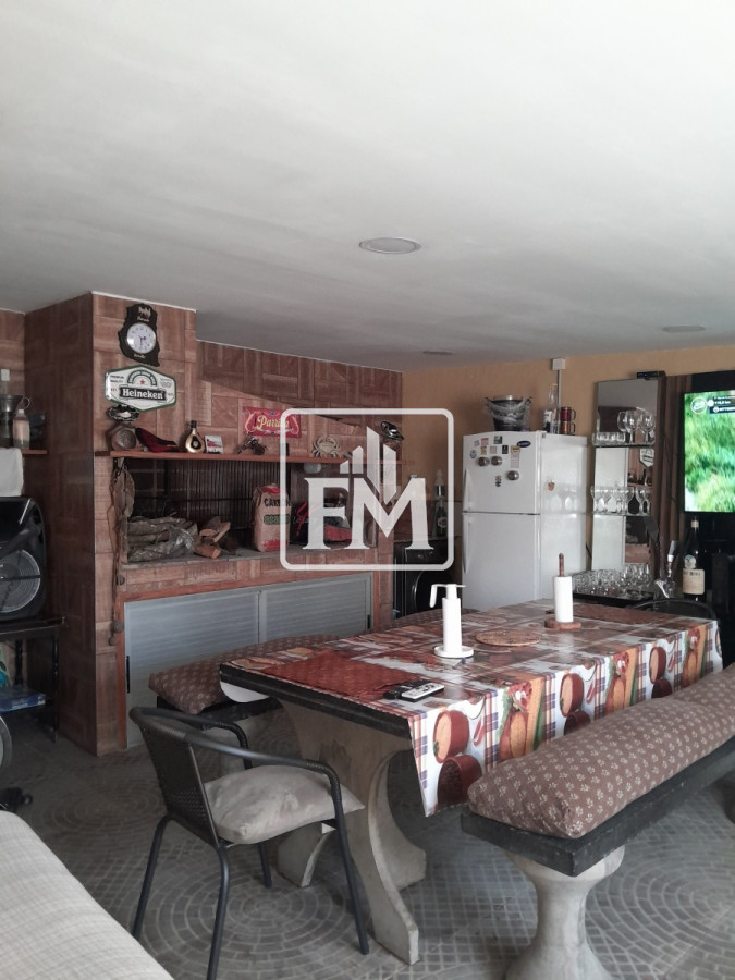 Casa ID.52 - Casa remodelada en venta, 2 dormitorios y 2 baños, con barbacoa. 