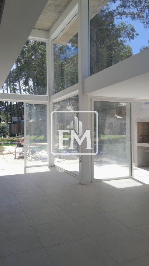 Casa ID.47 - Casa a estrenar. Barrio Privado Solanas Country. Punta Ballena.