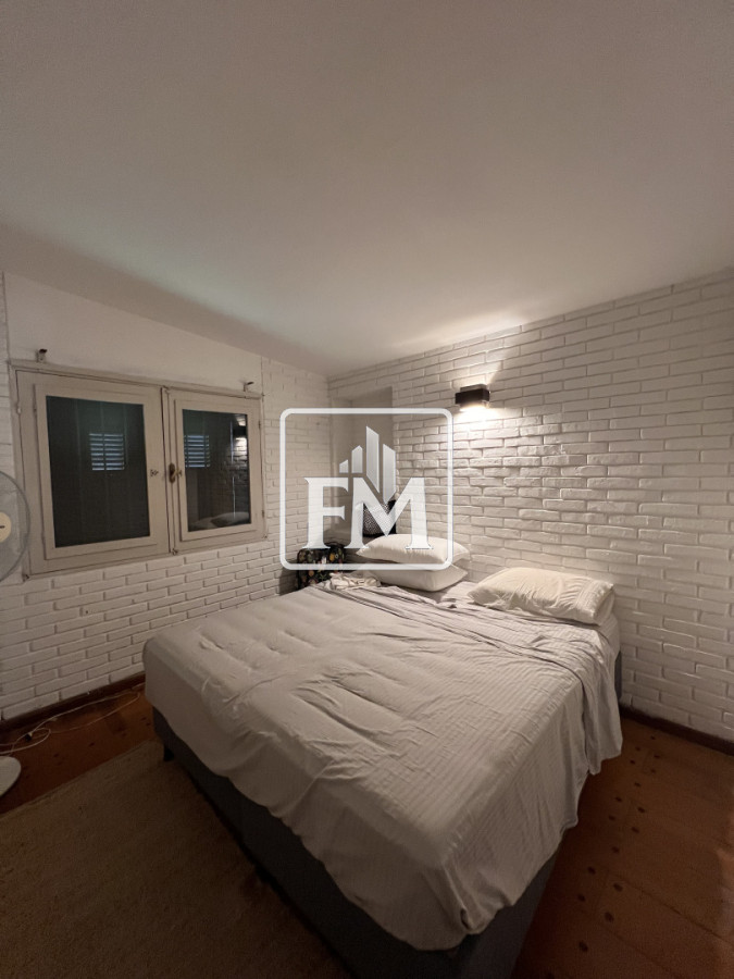 Casa ID.48 - Amplia casa en Cantegril, Punta del Este. 509m2 construidos y 2000 de terreno.