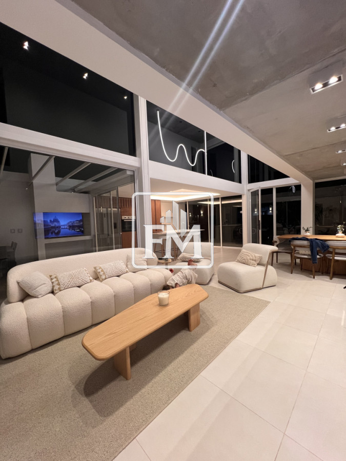 Casa ID.47 - Casa a estrenar. Barrio Privado Solanas Country. Punta Ballena.