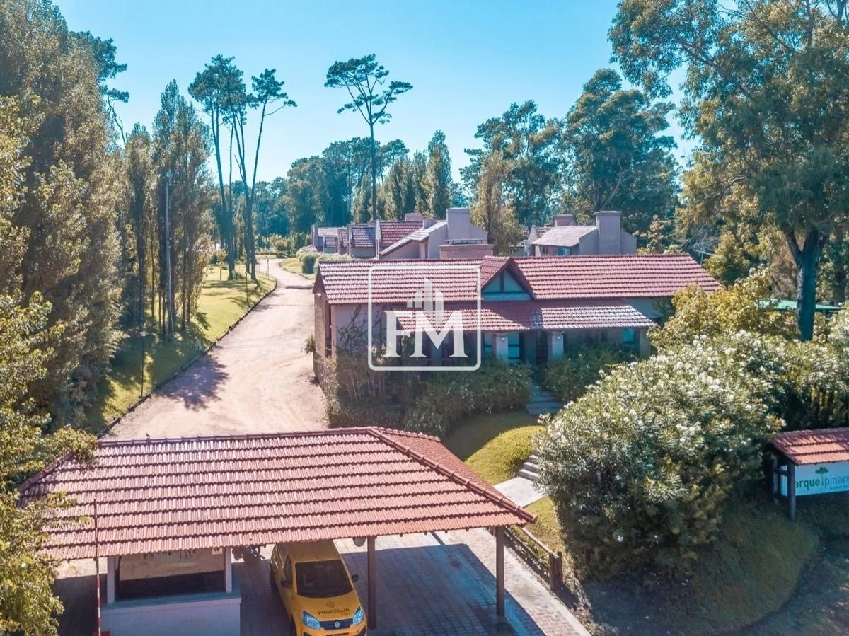 Casa ID.41 - Amplia casa en barrio privado. Punta del Este 