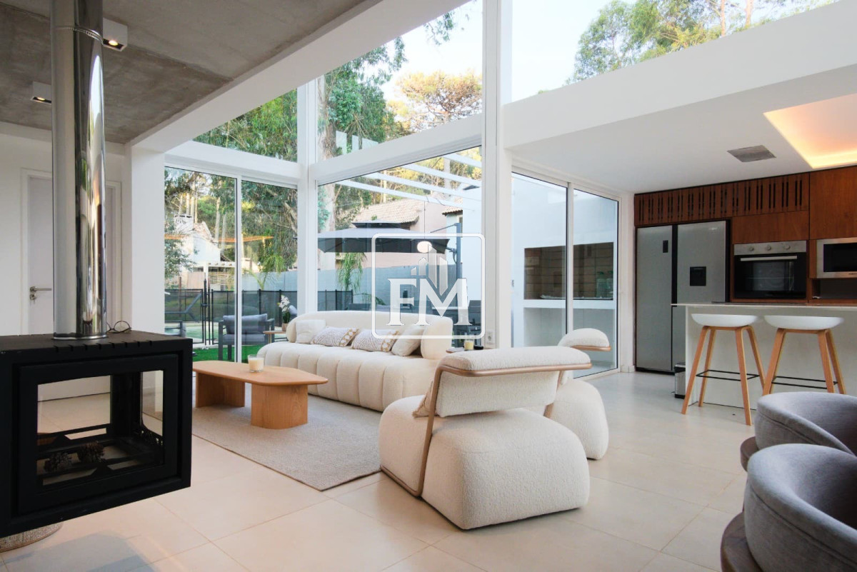 Casa ID.47 - Casa a estrenar. Barrio Privado Solanas Country. Punta Ballena.