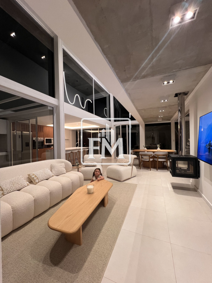 Casa ID.47 - Casa a estrenar. Barrio Privado Solanas Country. Punta Ballena.