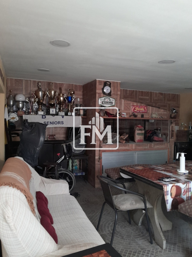 Casa ID.52 - Casa remodelada en venta, 2 dormitorios y 2 baños, con barbacoa. 