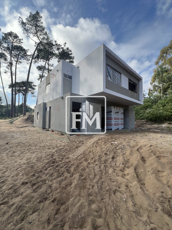 Casa ID.44 - Casa a estrenar en Pinares, proyecto en obra, precio lanzamiento. Punta del Este