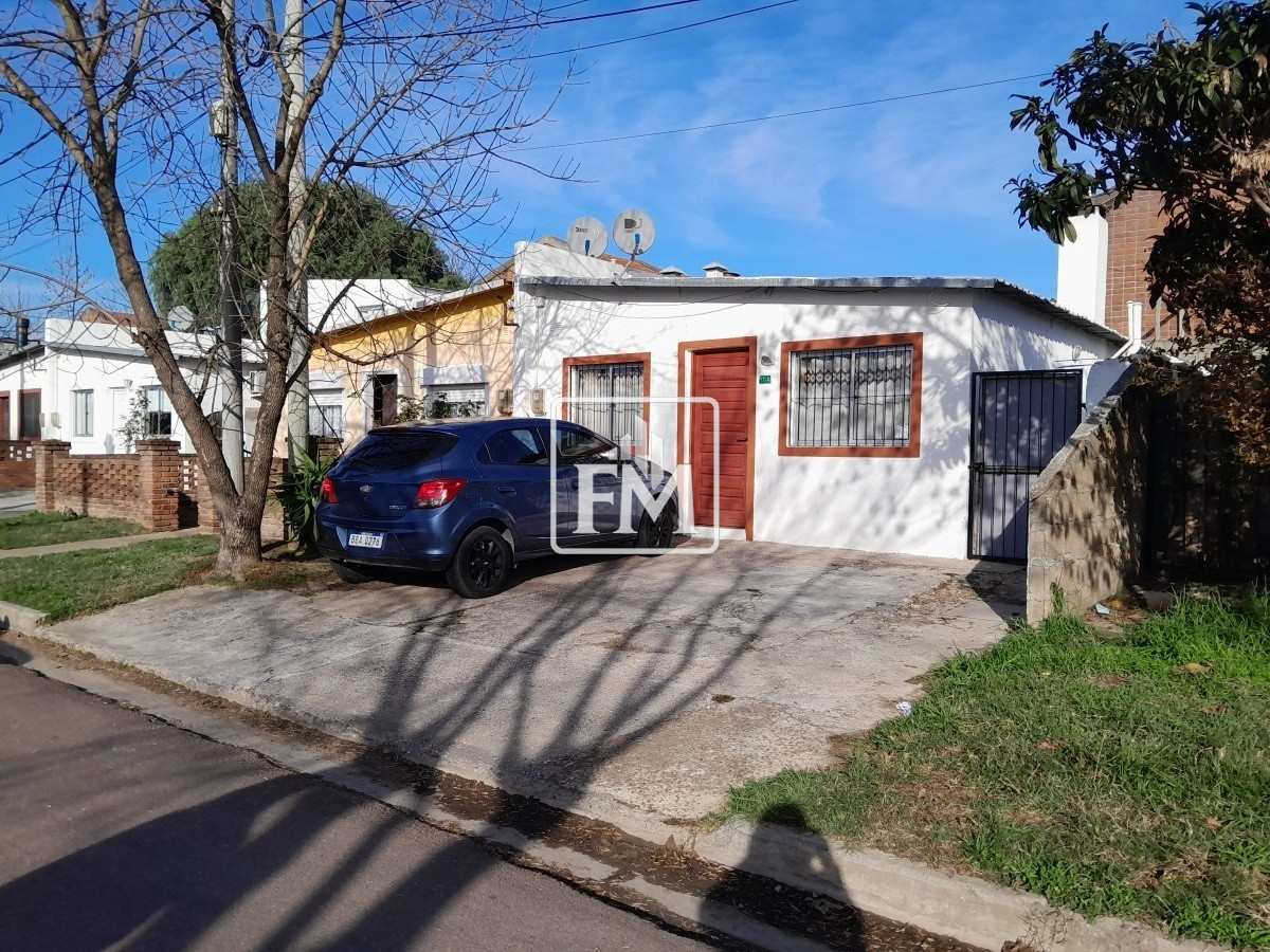 Casa ID.52 - Casa remodelada en venta, 2 dormitorios y 2 baños, con barbacoa. 