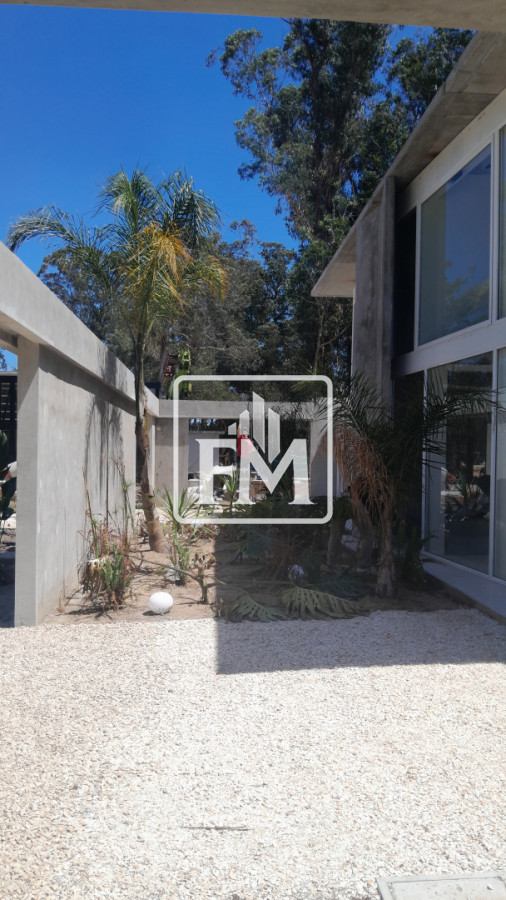 Casa ID.47 - Casa a estrenar. Barrio Privado Solanas Country. Punta Ballena.