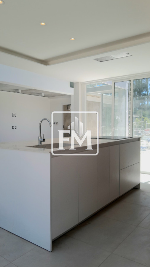 Casa ID.47 - Casa a estrenar. Barrio Privado Solanas Country. Punta Ballena.