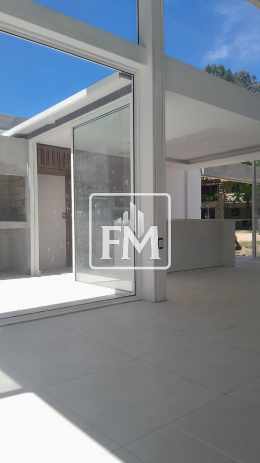 Casa ID.47 - Casa a estrenar. Barrio Privado Solanas Country. Punta Ballena.