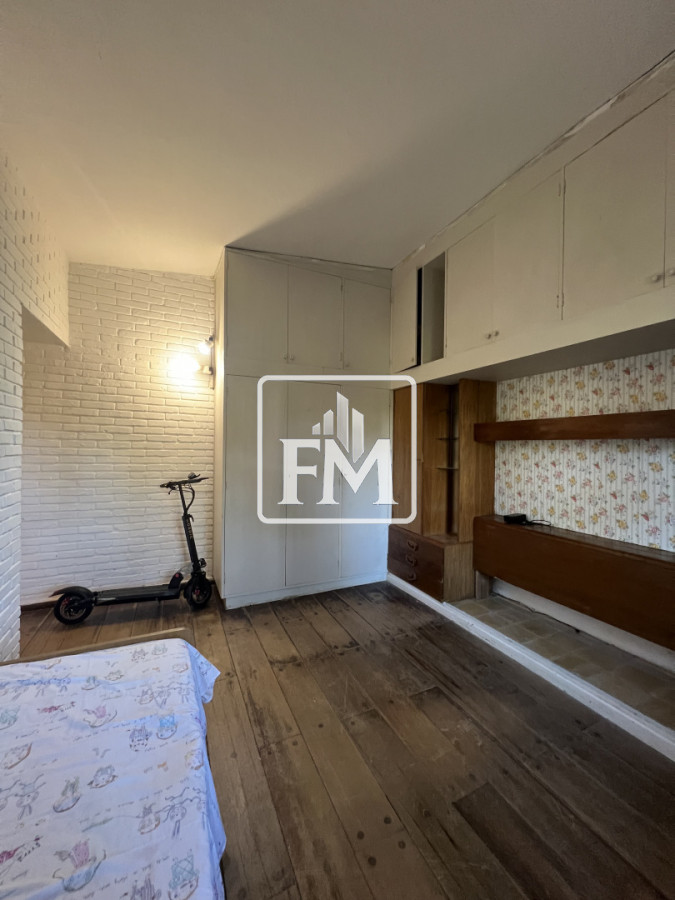 Casa ID.48 - Amplia casa en Cantegril, Punta del Este. 509m2 construidos y 2000 de terreno.