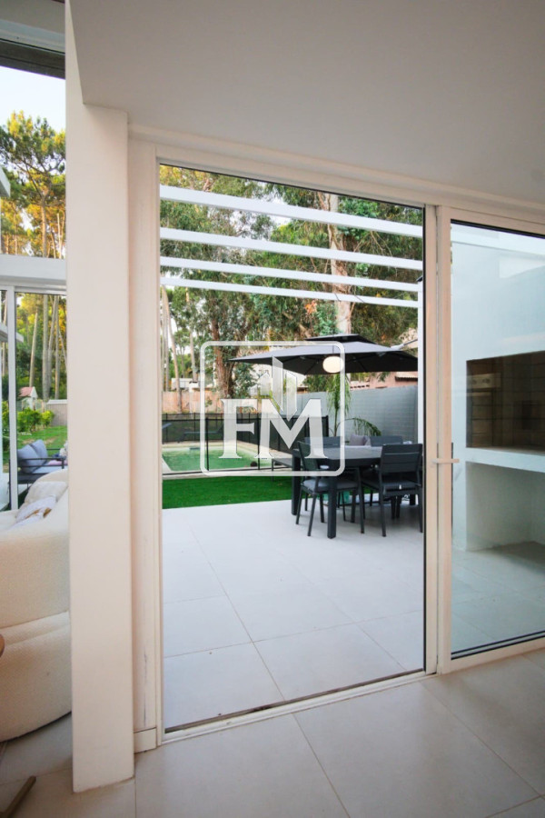 Casa ID.47 - Casa a estrenar. Barrio Privado Solanas Country. Punta Ballena.