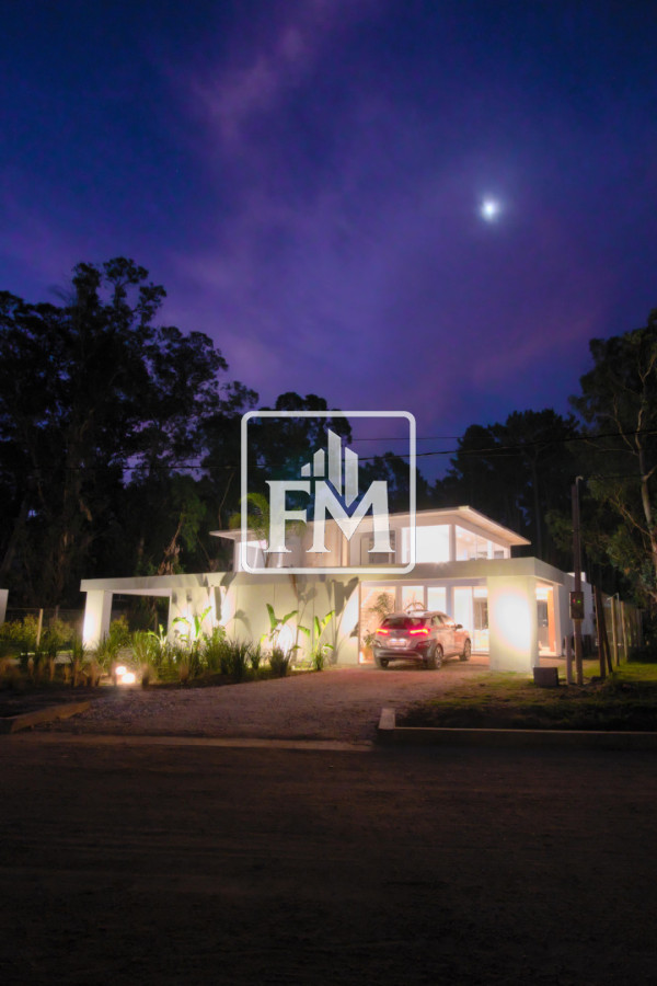 Casa ID.47 - Casa a estrenar. Barrio Privado Solanas Country. Punta Ballena.