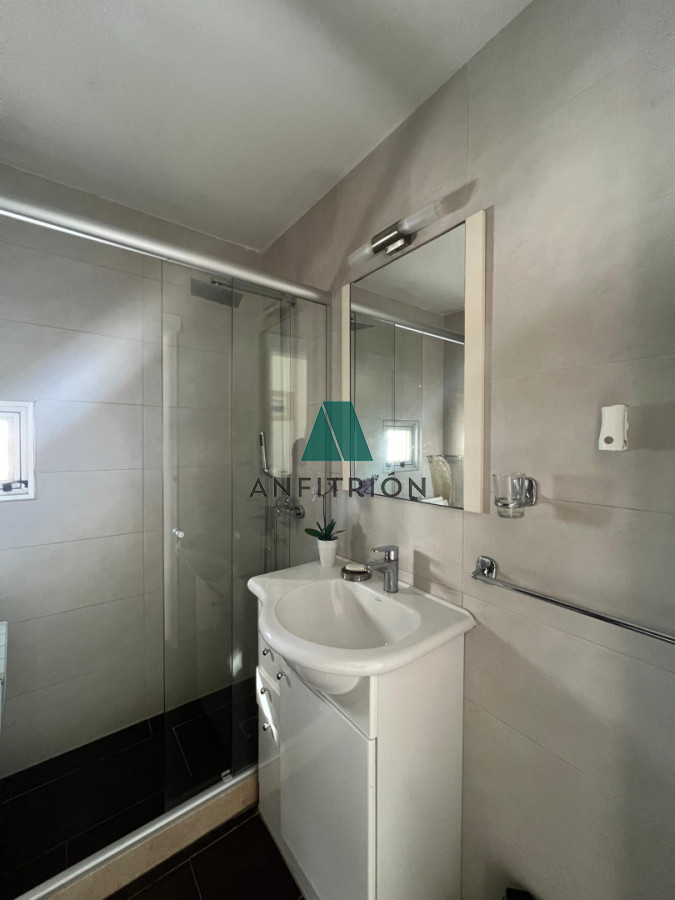 Apartamento ID.400 - Exclusivo apartamento de 2 dormitorios con parrillero propio. Punta del Este. 