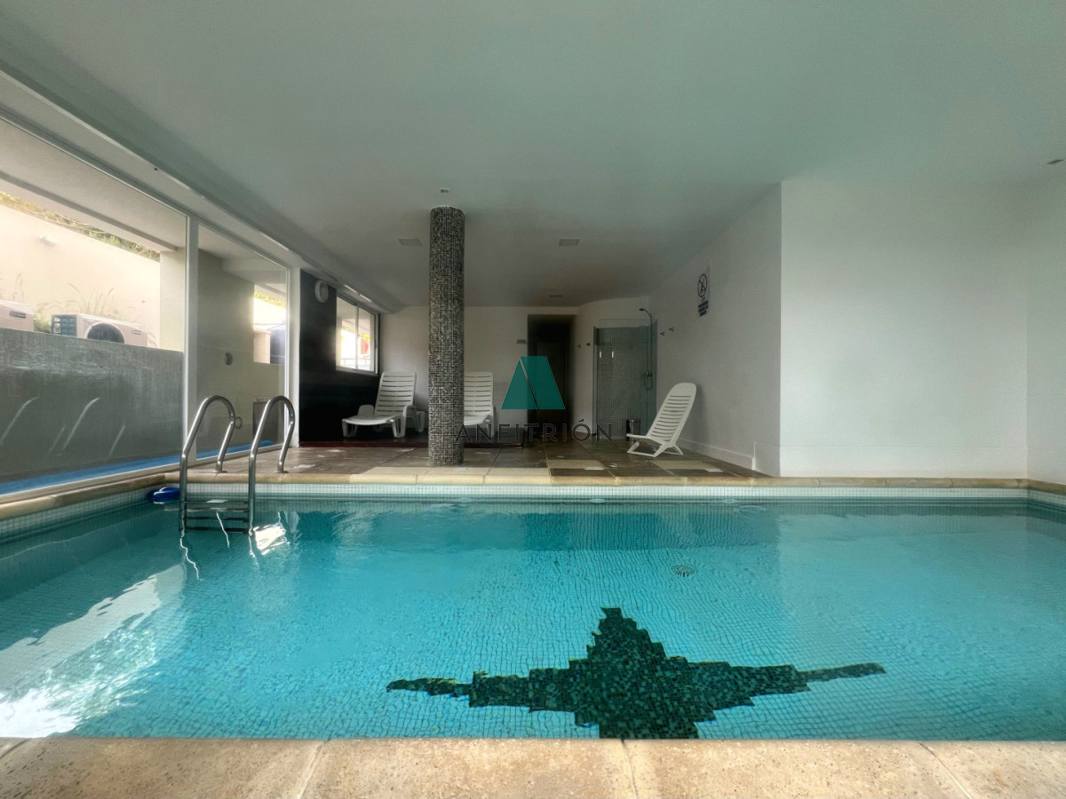 Apartamento ID.400 - Exclusivo apartamento de 2 dormitorios con parrillero propio. Punta del Este. 