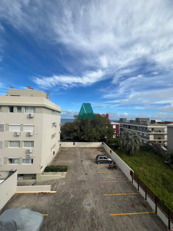 Apartamento ID.400 - Exclusivo apartamento de 2 dormitorios con parrillero propio. Punta del Este. 
