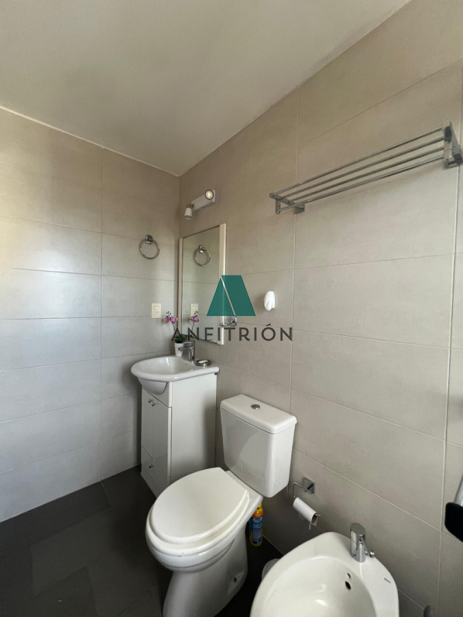 Apartamento ID.400 - Exclusivo apartamento de 2 dormitorios con parrillero propio. Punta del Este. 