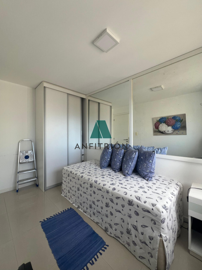 Apartamento ID.400 - Exclusivo apartamento de 2 dormitorios con parrillero propio. Punta del Este. 