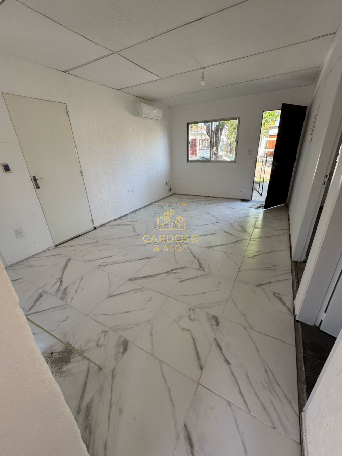 Casa ID.143 - Casa de 1 dormitorio y medio, con patio. A pocas cuadras del centro de Maldonado. 